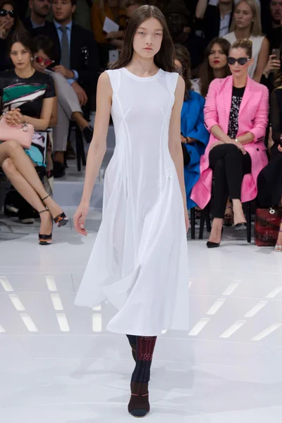 Look 4